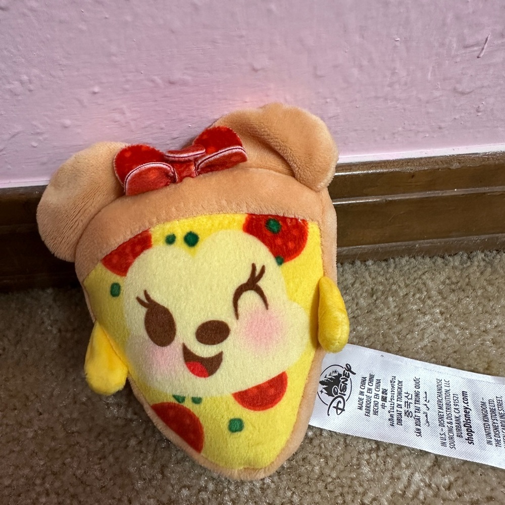 Disney*Munchlings*Target Street Food Fusion Minnie Mouse Pepperoni Pizza Plush